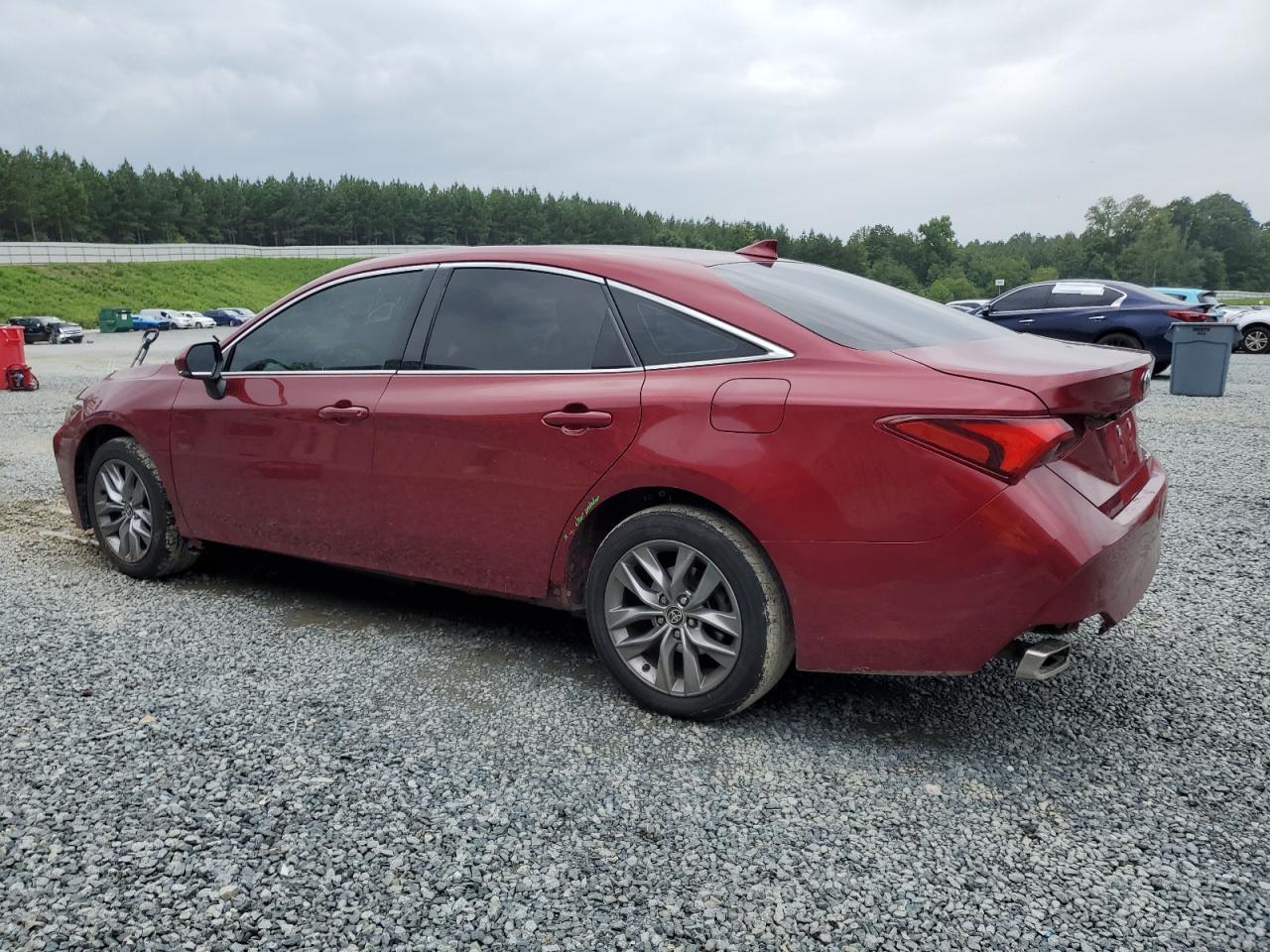 2022 Toyota Avalon Xle - Фото 2