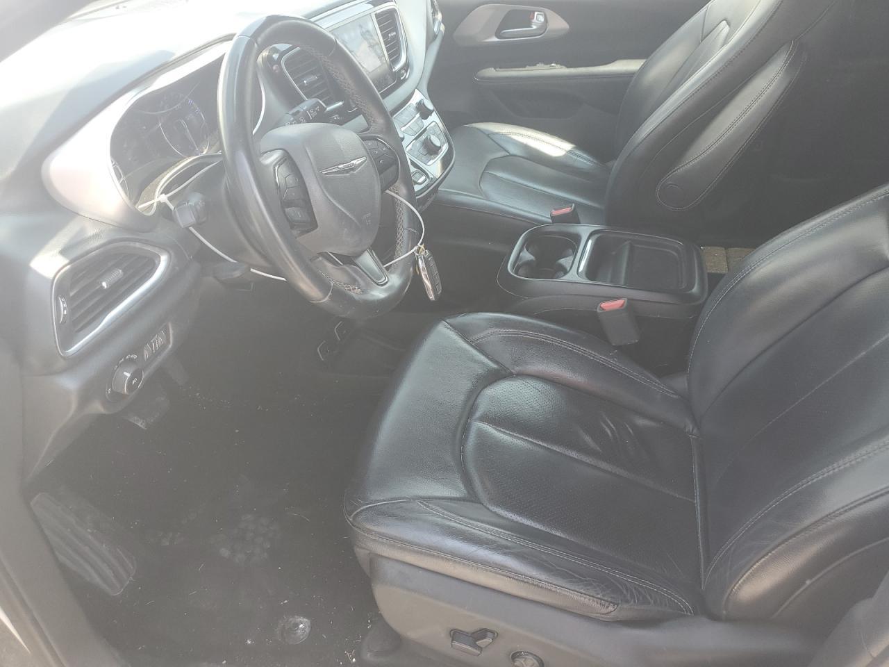 2018 Chrysler Pacifica Touring L - Фото 7