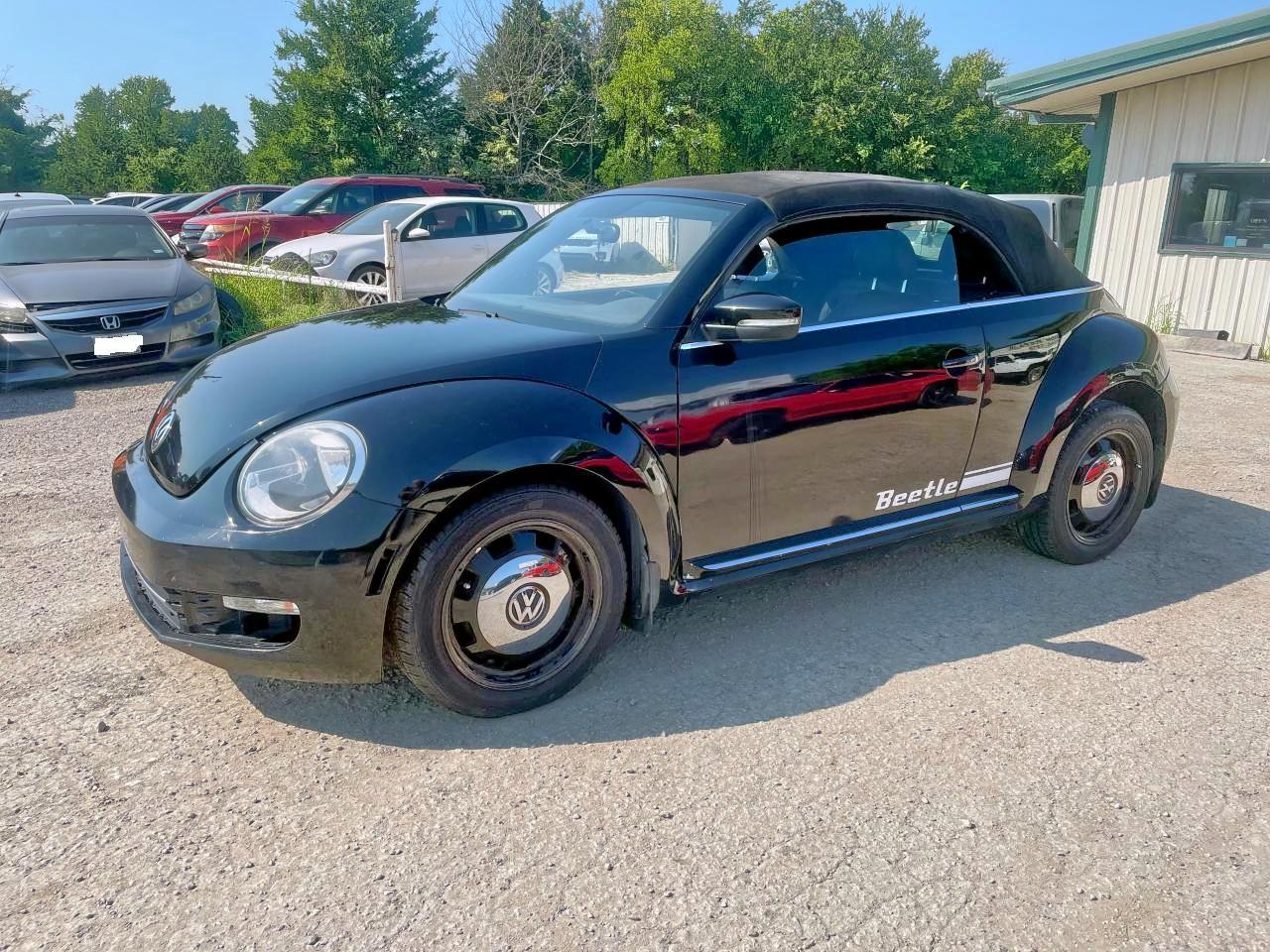 2014 Volkswagen Beetle - Фото 2