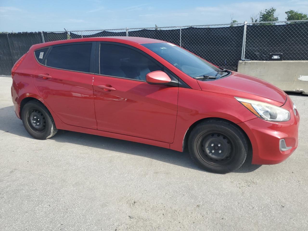 2016 Hyundai Accent Se - Фото 4