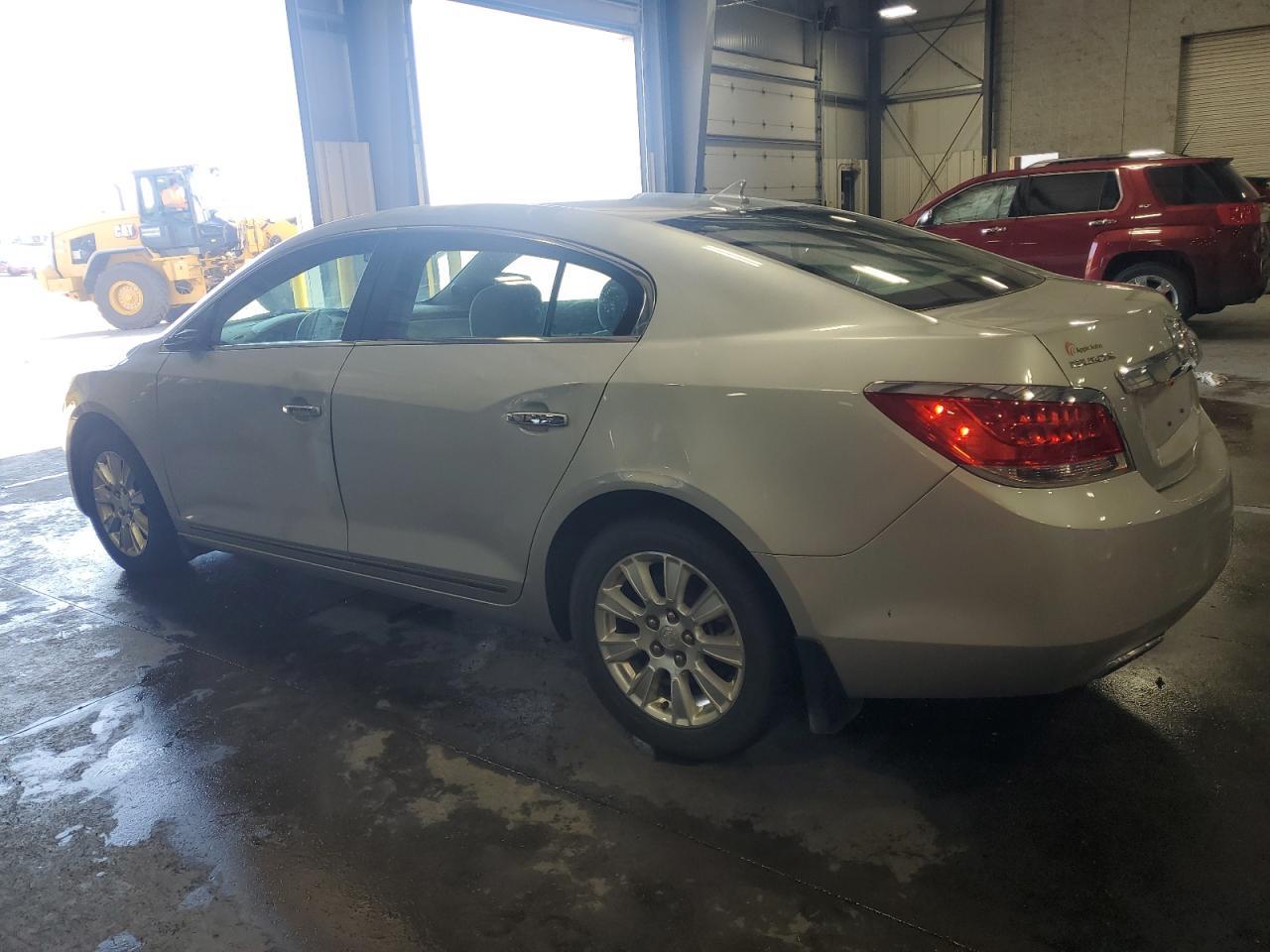 2012 Buick Lacrosse Convenience - Фото 2