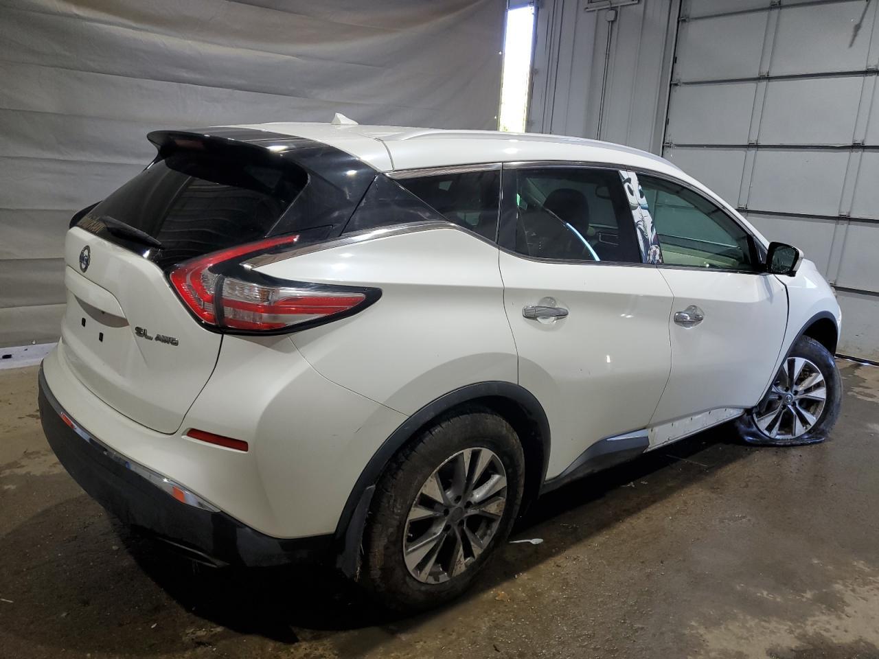 2015 Nissan Murano S - Фото 3