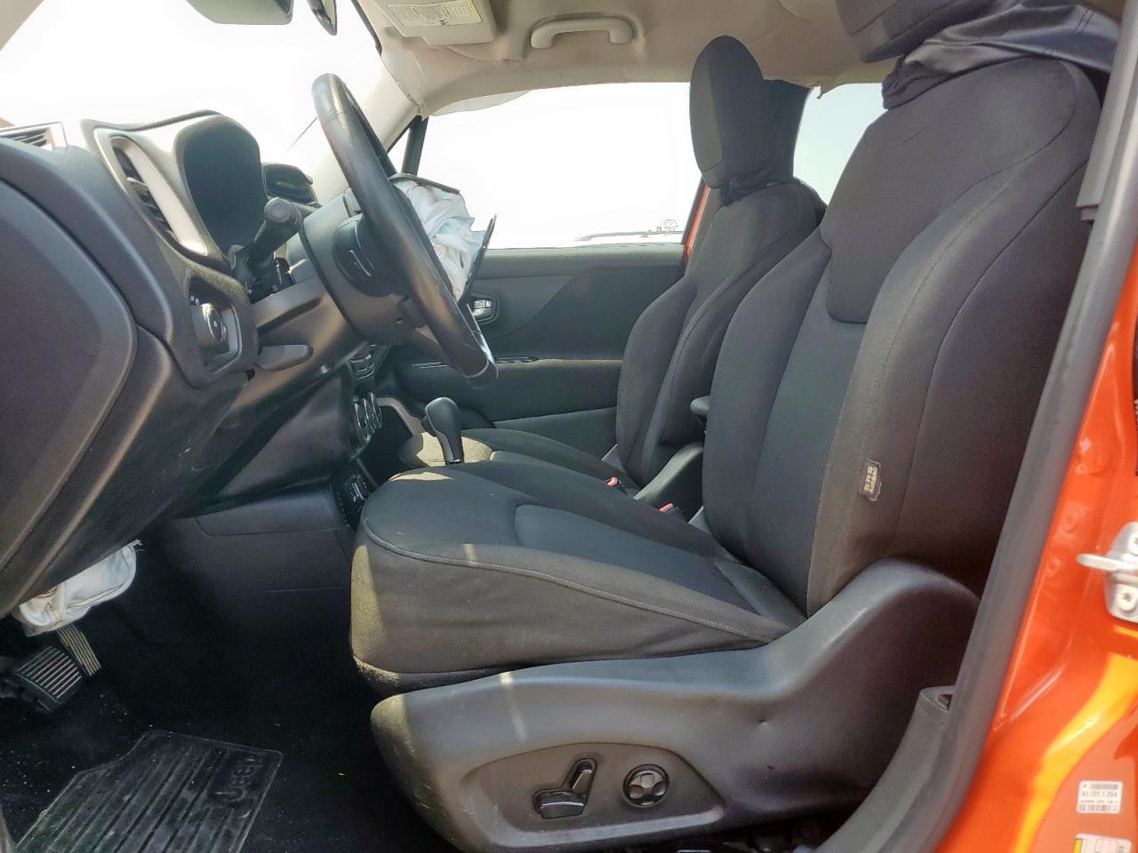 2015 Jeep Renegade Latitude - Фото 7