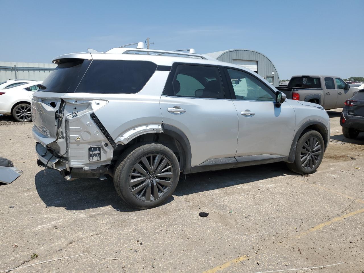 2025 Nissan Pathfinder Sl - Фото 3