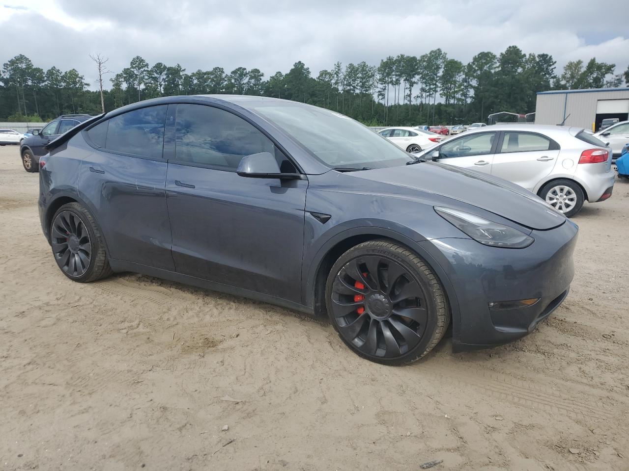 2023 Tesla Model Y - Фото 4