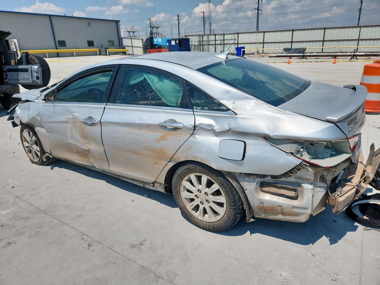 2011 Hyundai Sonata Se - Image 2
