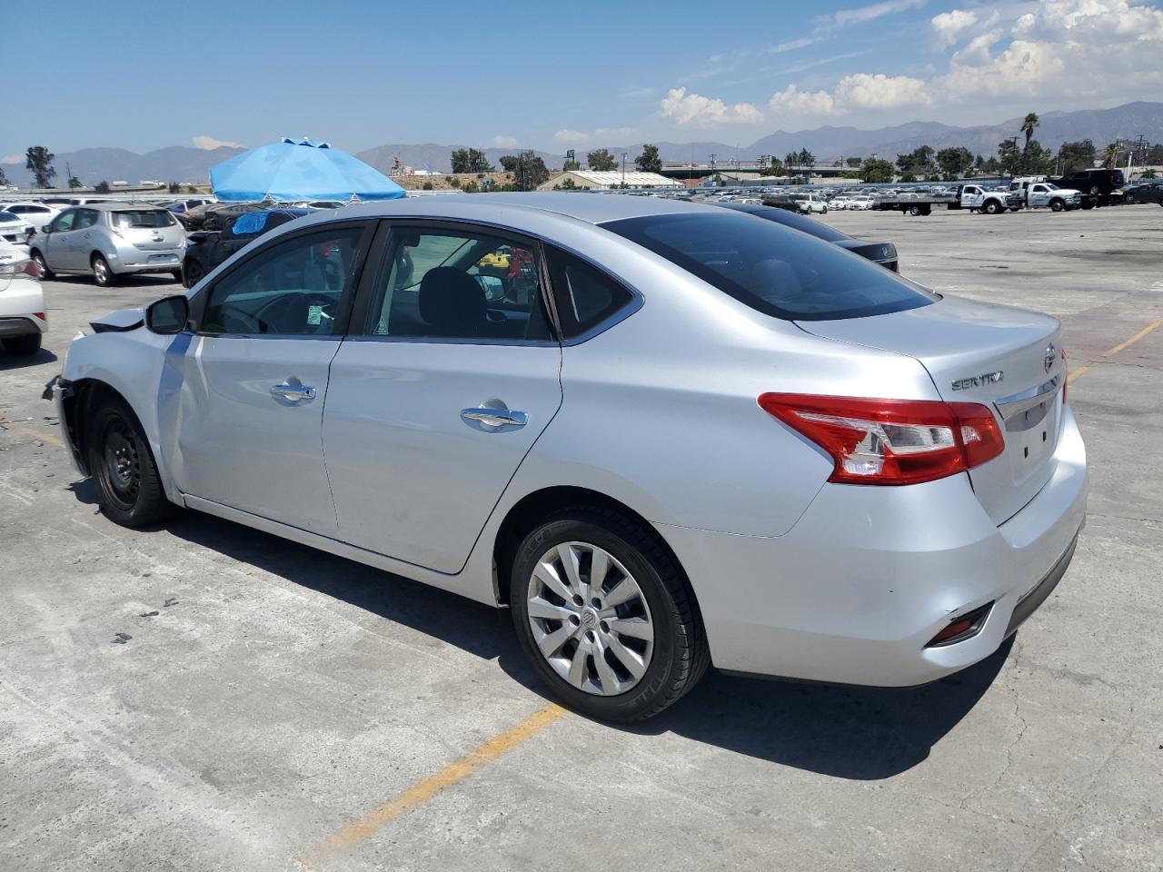 2018 Nissan Sentra S - Фото 2