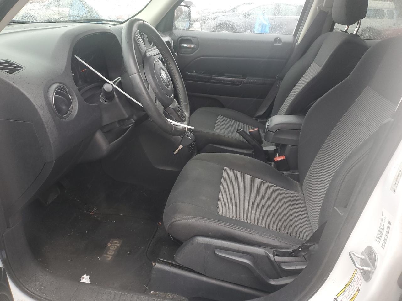 2012 Jeep Patriot Latitude - Фото 7