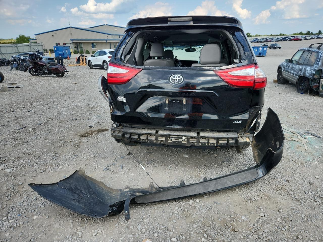 2015 Toyota Sienna Xle - Фото 6