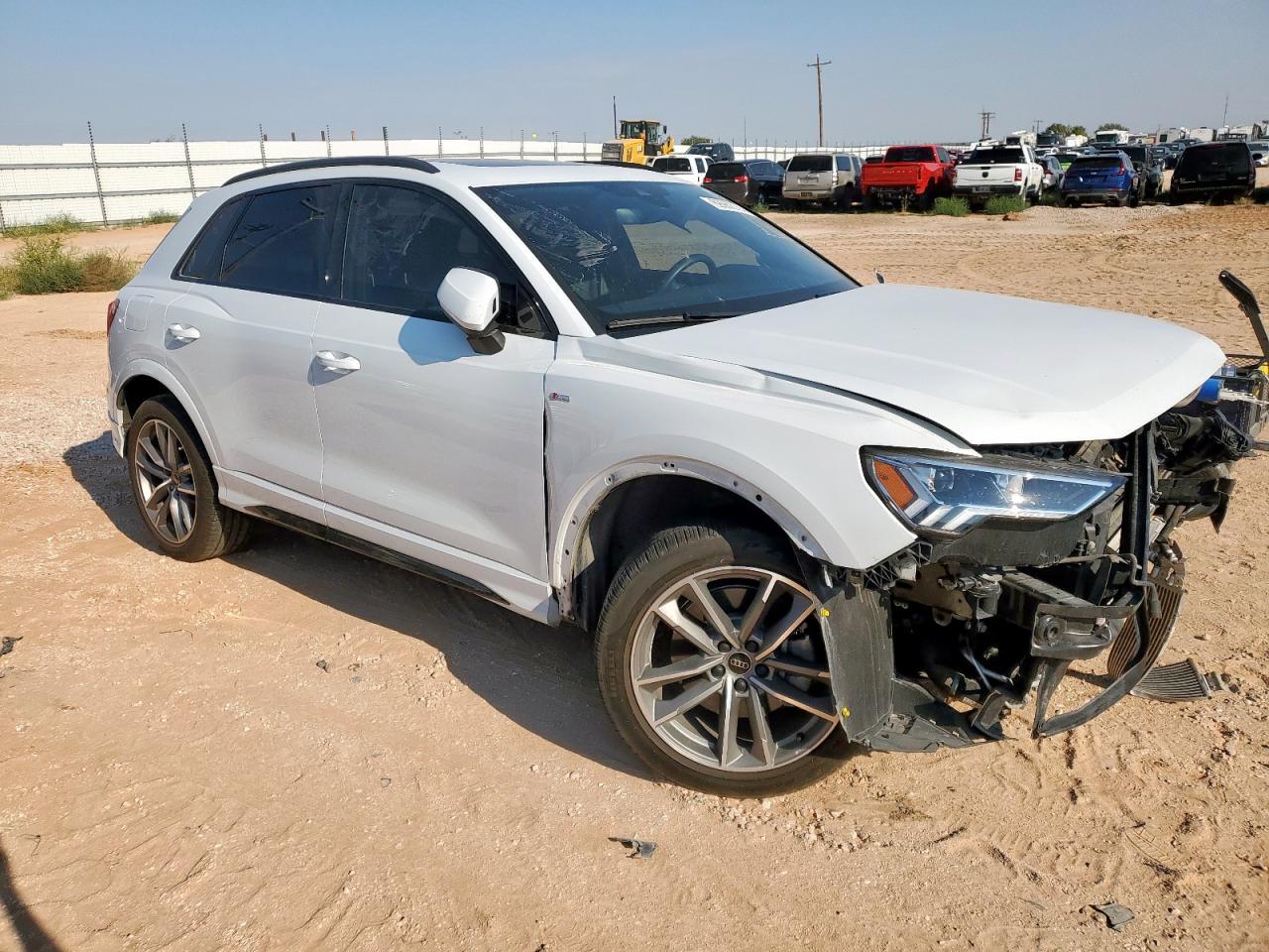 2023 Audi Q3 Premium Plus S Line 45 - Фото 4