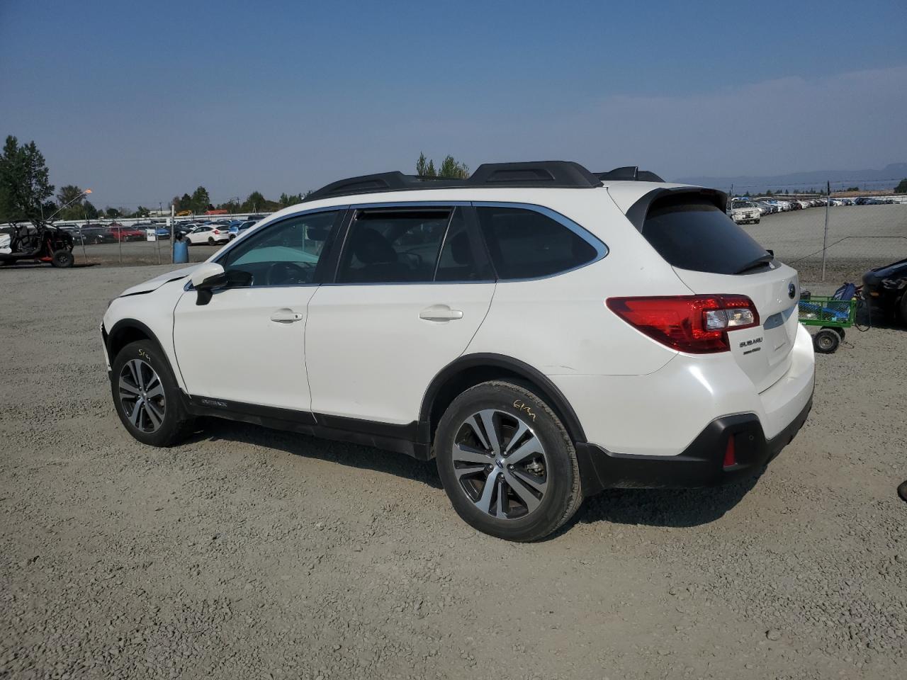 2018 Subaru Outback 3.6R Limited - Image 2