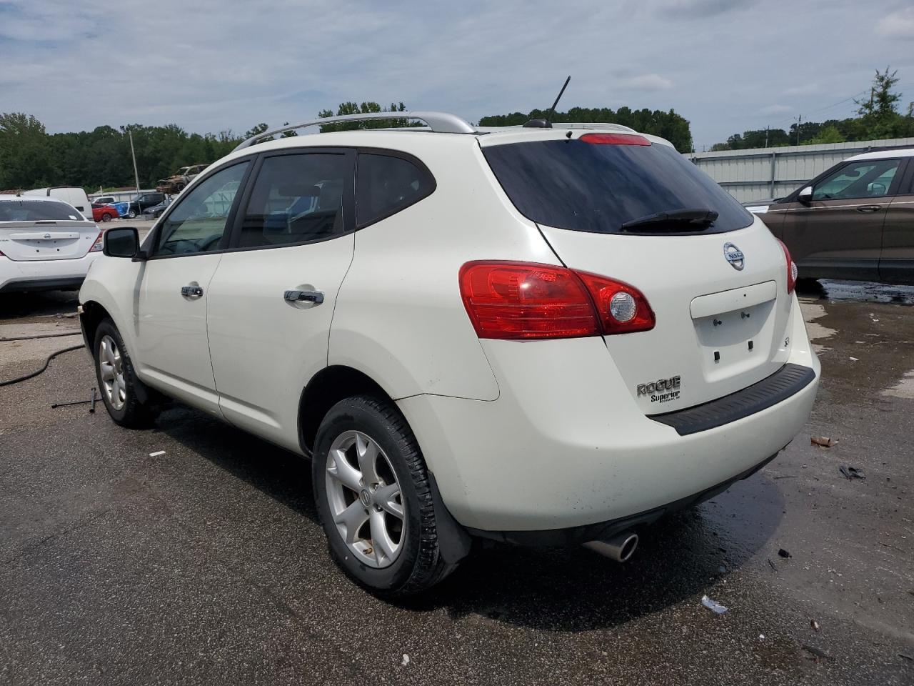 2010 Nissan Rogue S - Фото 2