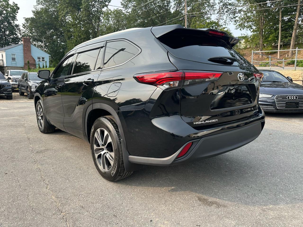 2022 Toyota Highlander Xle - Фото 2