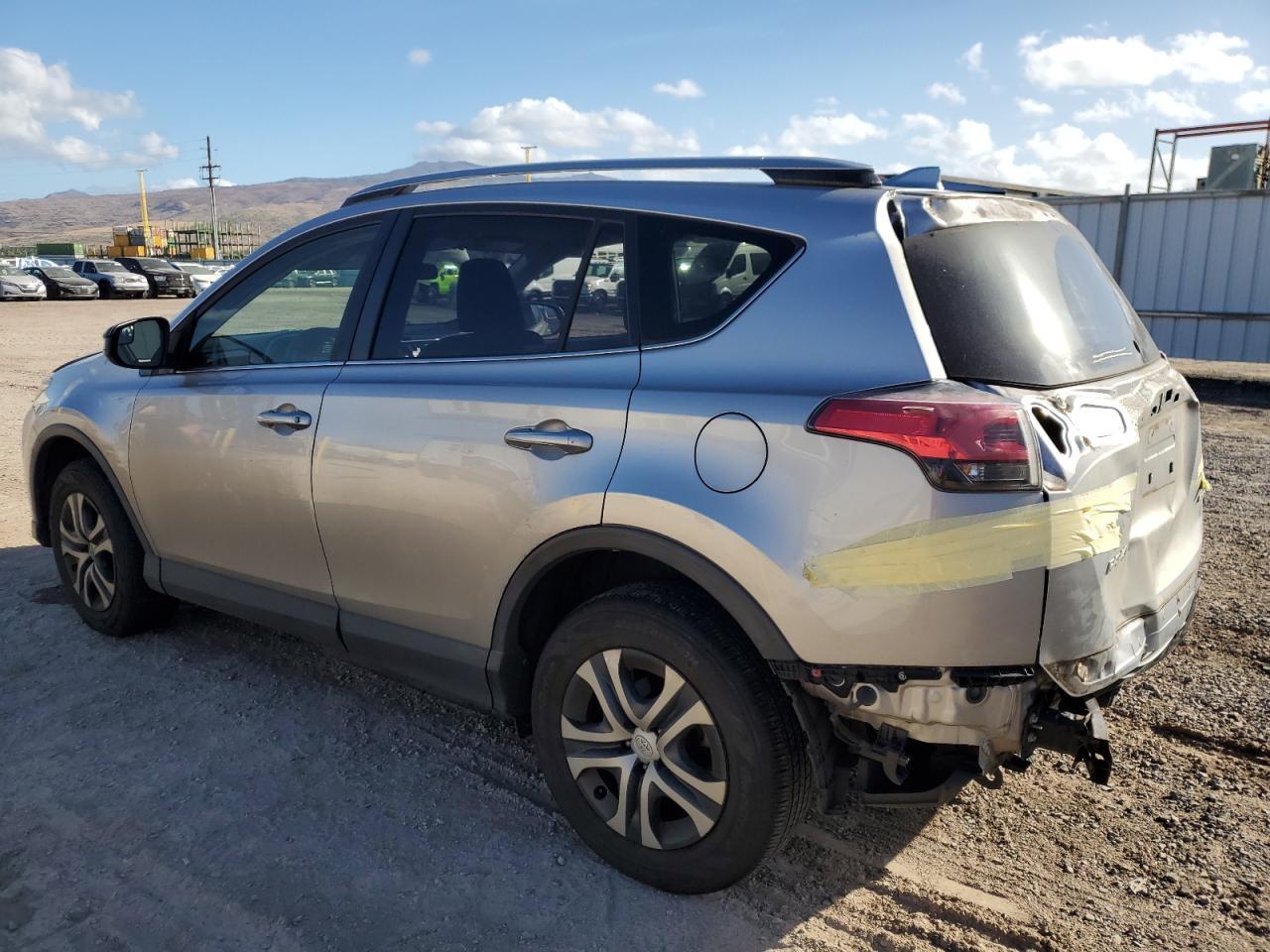 2018 Toyota Rav4 Le - Фото 2