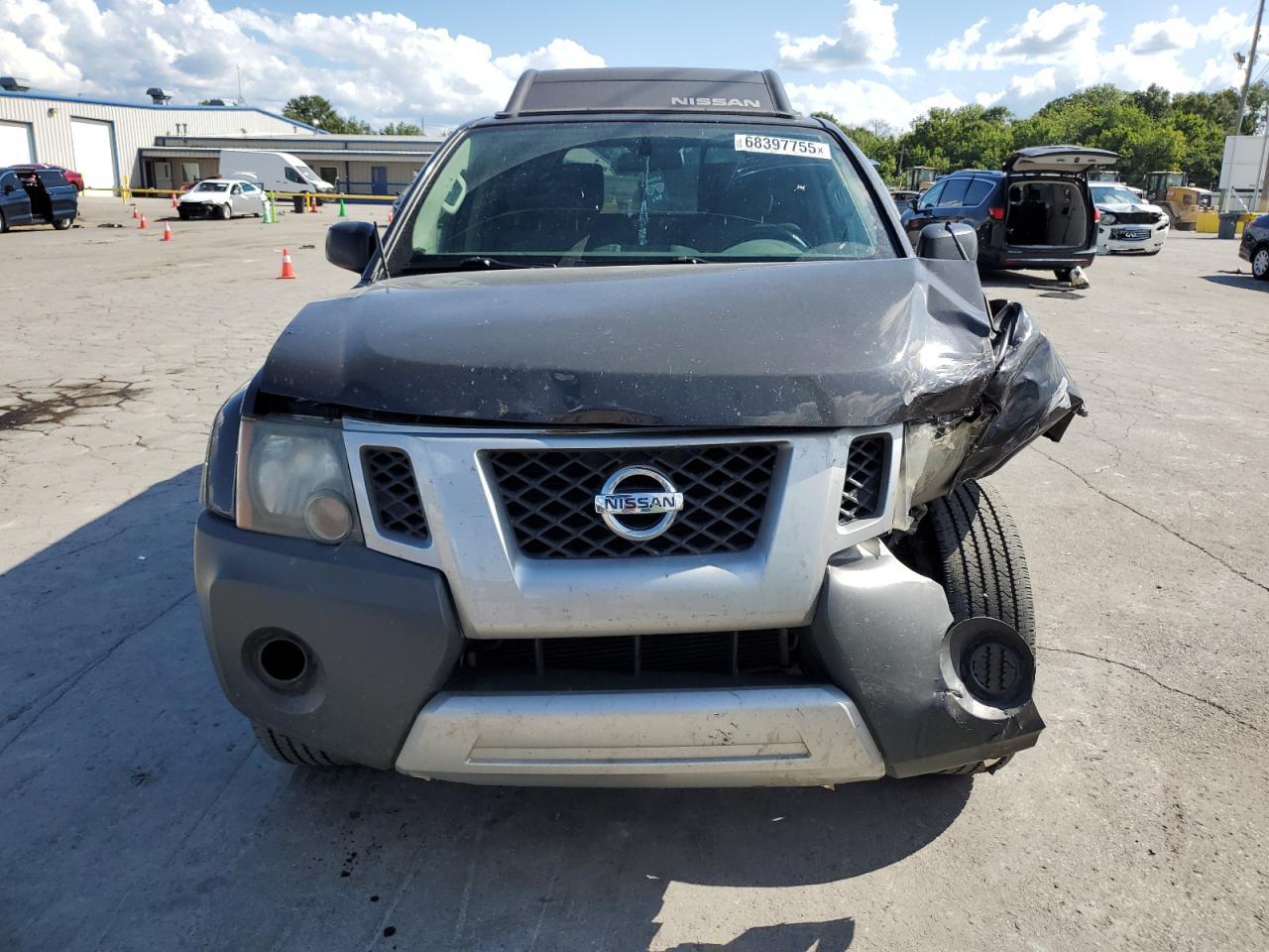 2014 Nissan Xterra X - Image 5