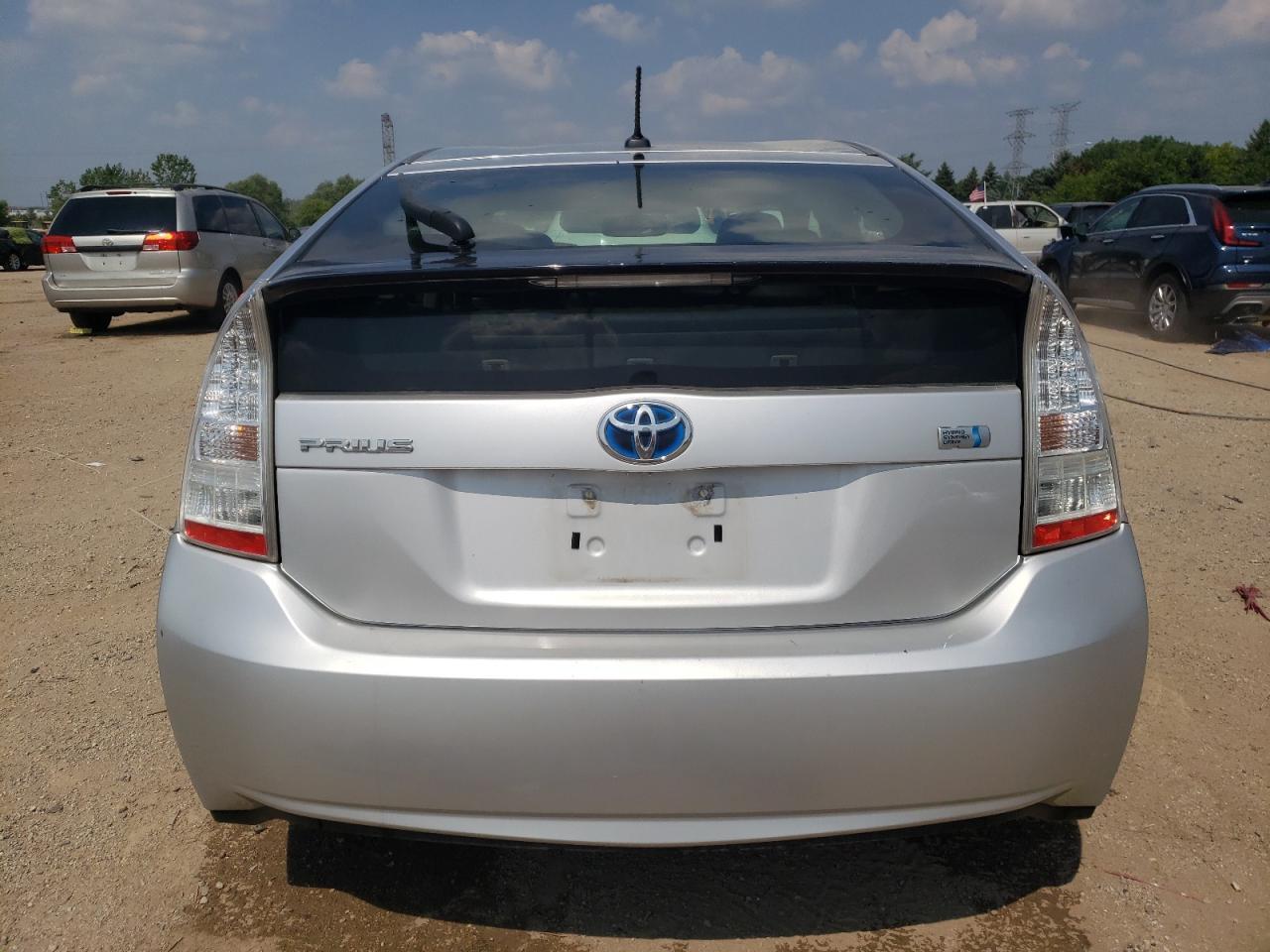 2010 Toyota Prius Iv - Фото 6