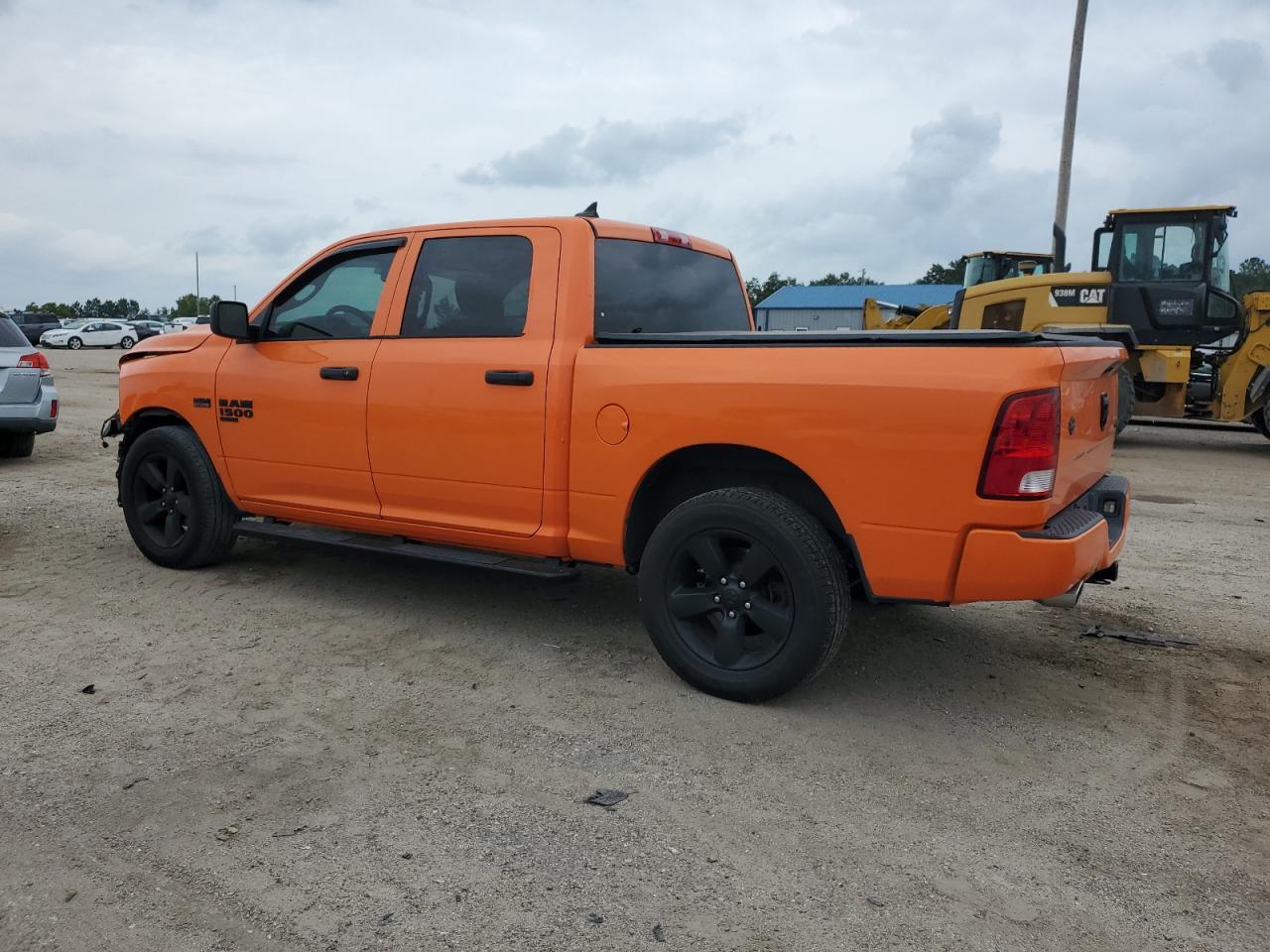 2019 Ram 1500 Classic Tradesman - Фото 2