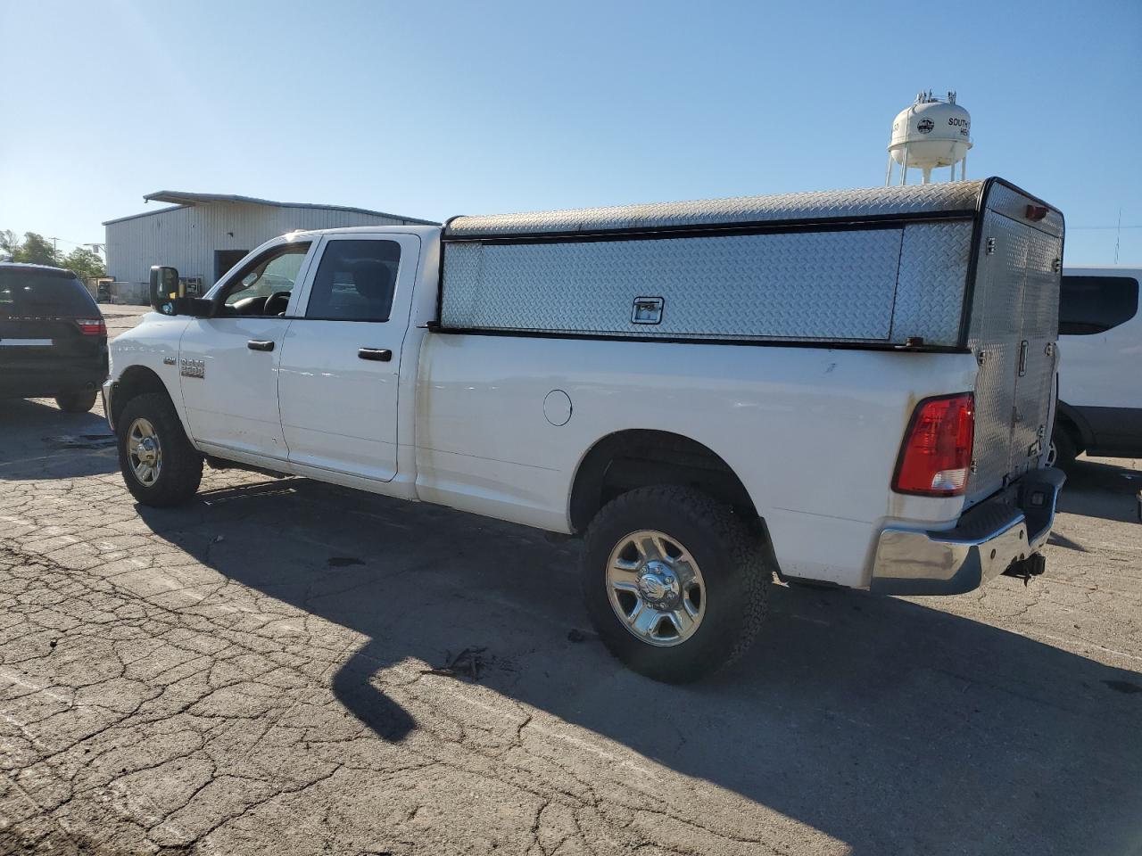 2016 Ram 2500 St - Image 2