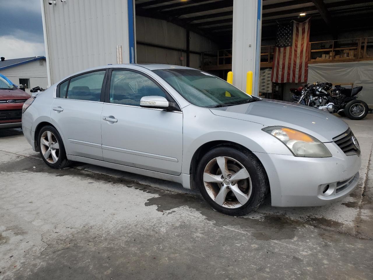 2009 Nissan Altima 3.5Se - Фото 4