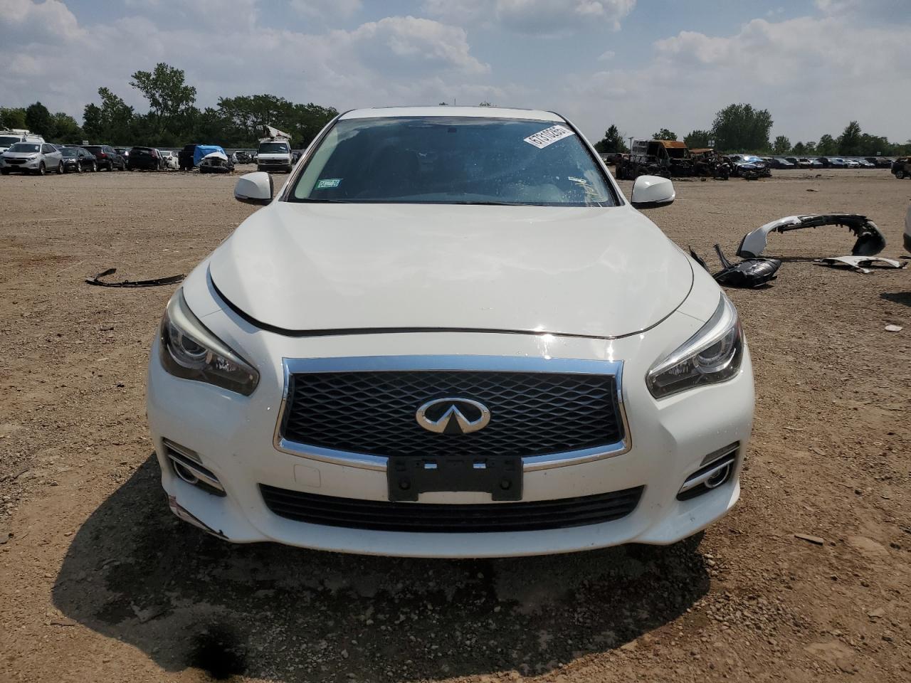 2017 Infiniti Q50 Premium - Image 5