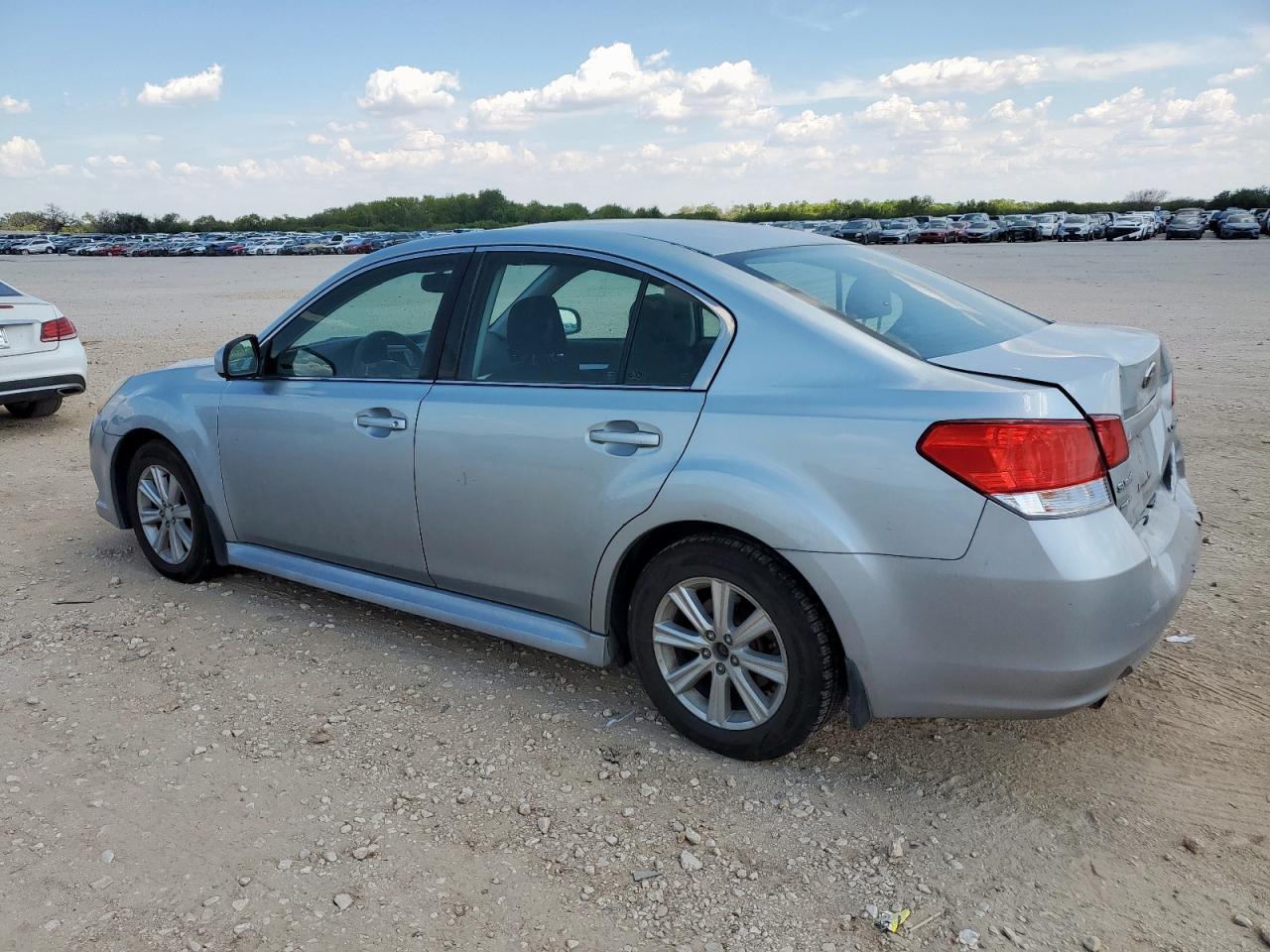 2012 Subaru Legacy 2.5I Premium - Image 2