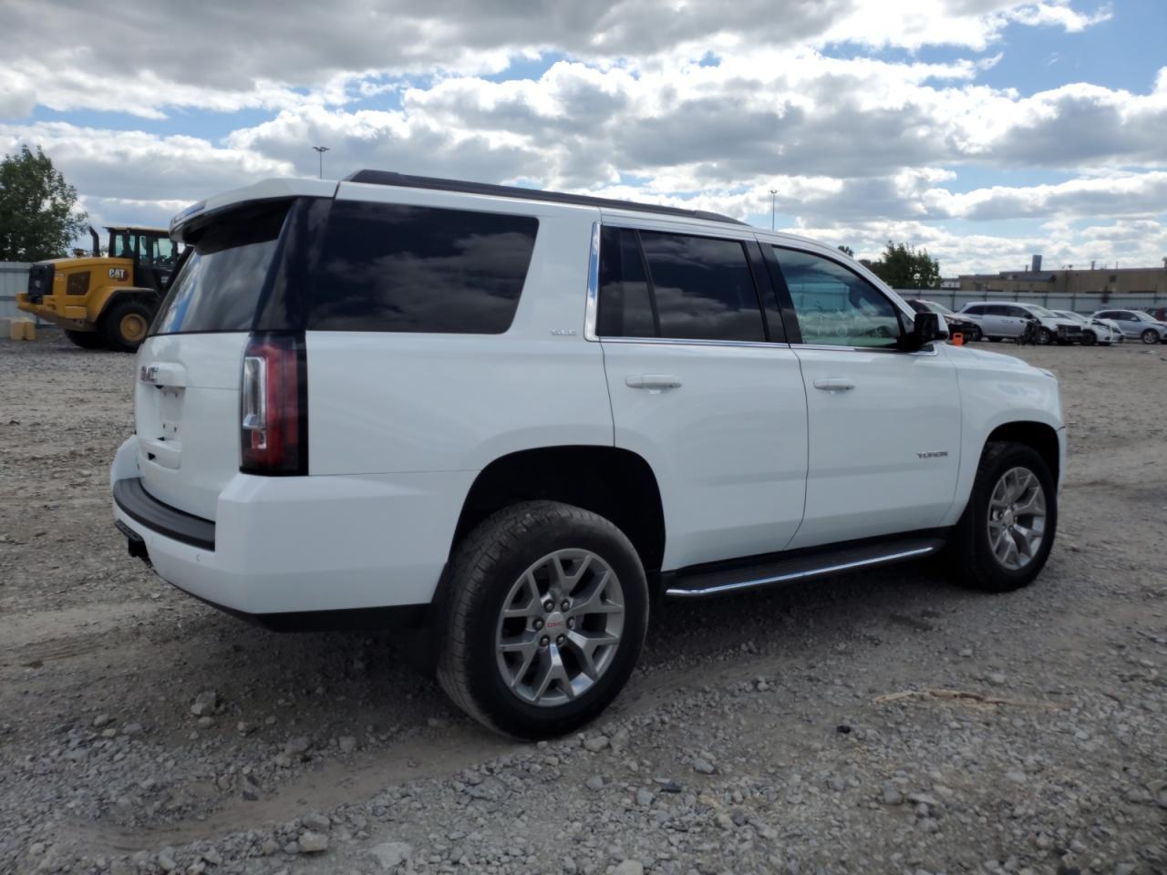 2018 GMC Yukon Sle - Фото 3