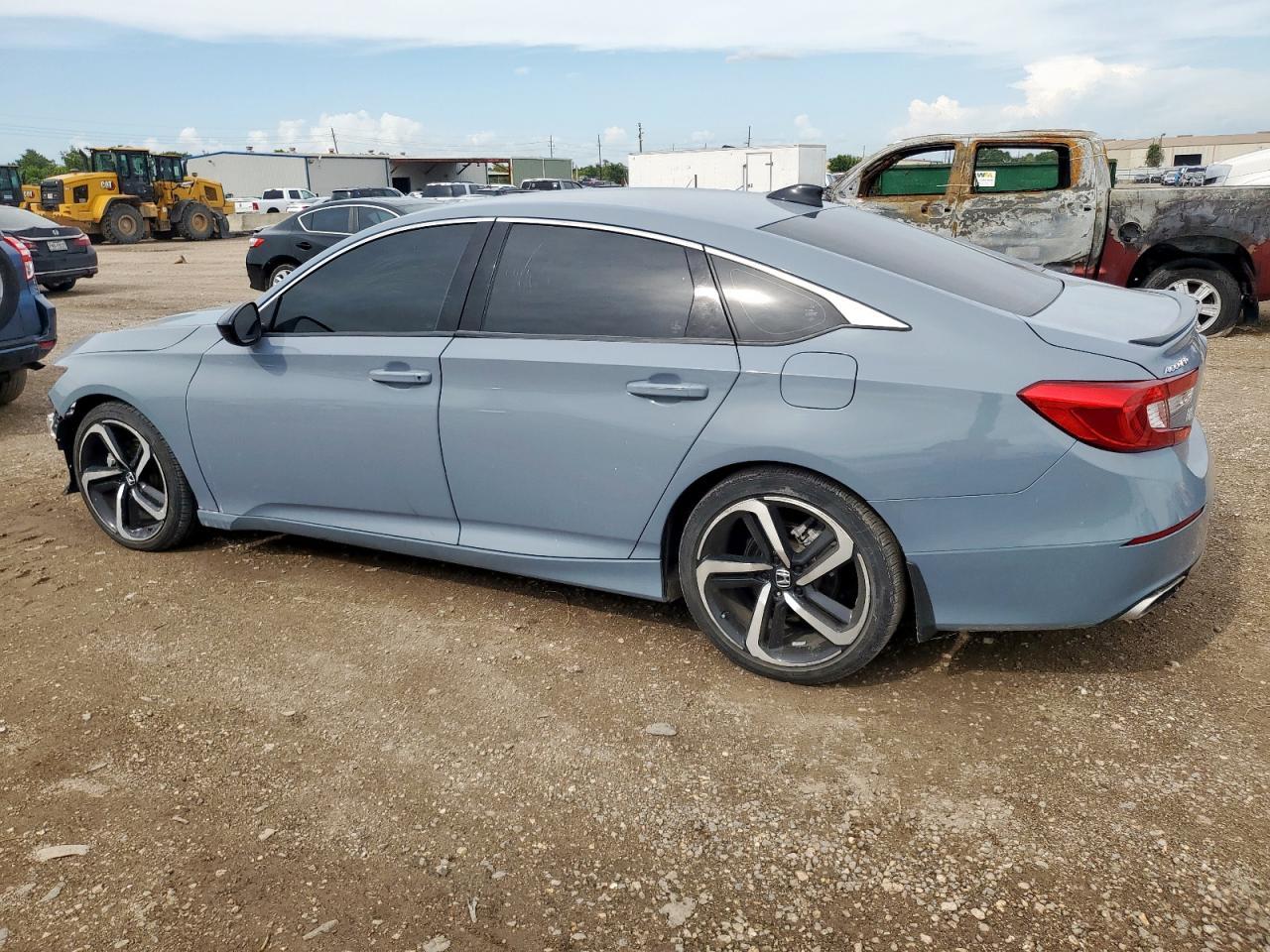 2022 Honda Accord Sport - Фото 2