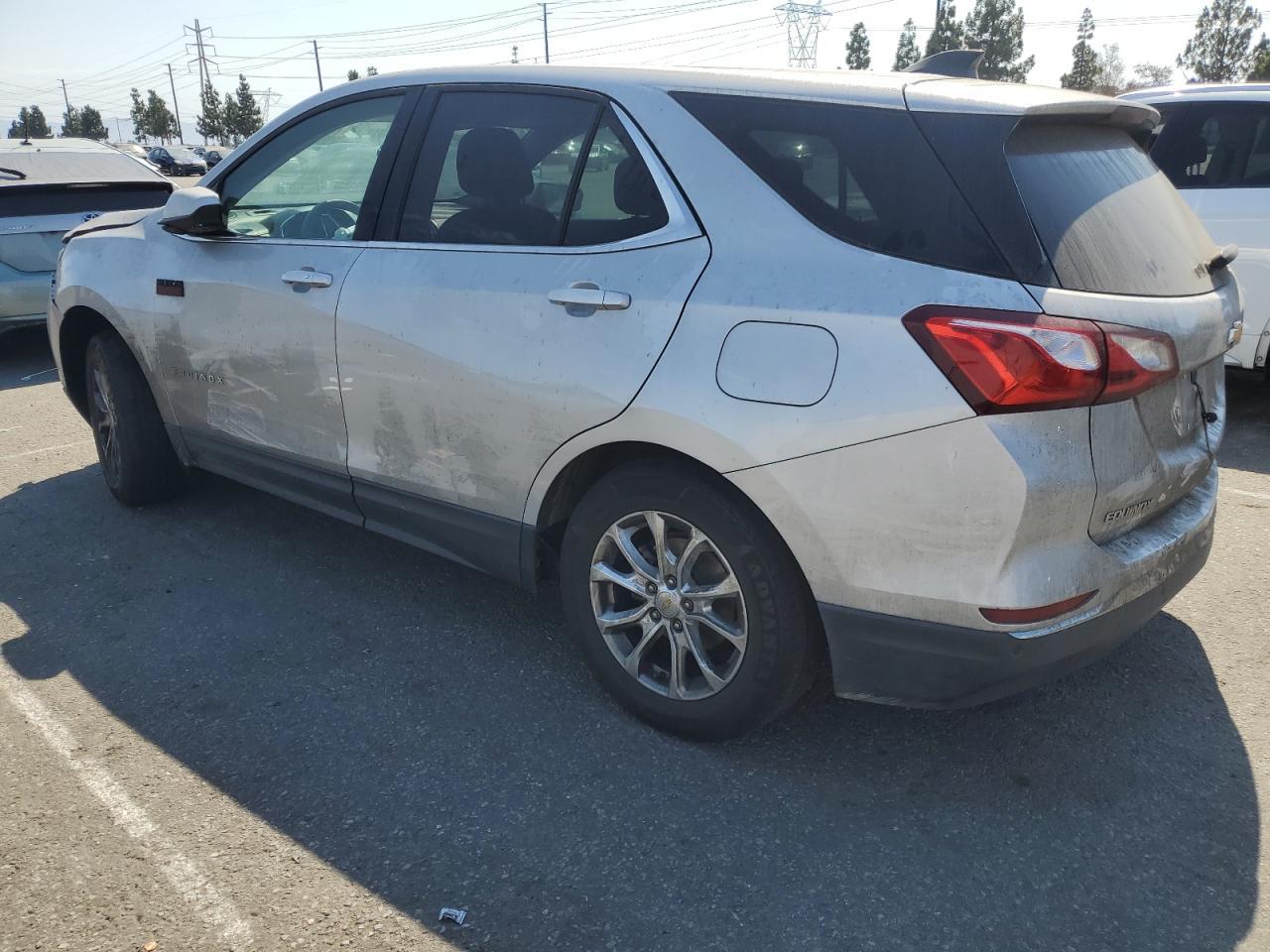 2020 Chevrolet Equinox Lt - Image 2