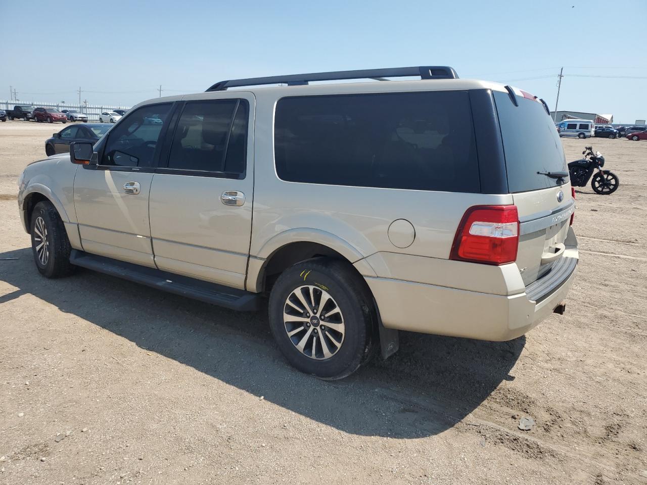 2017 Ford Expedition El Xlt - Фото 2