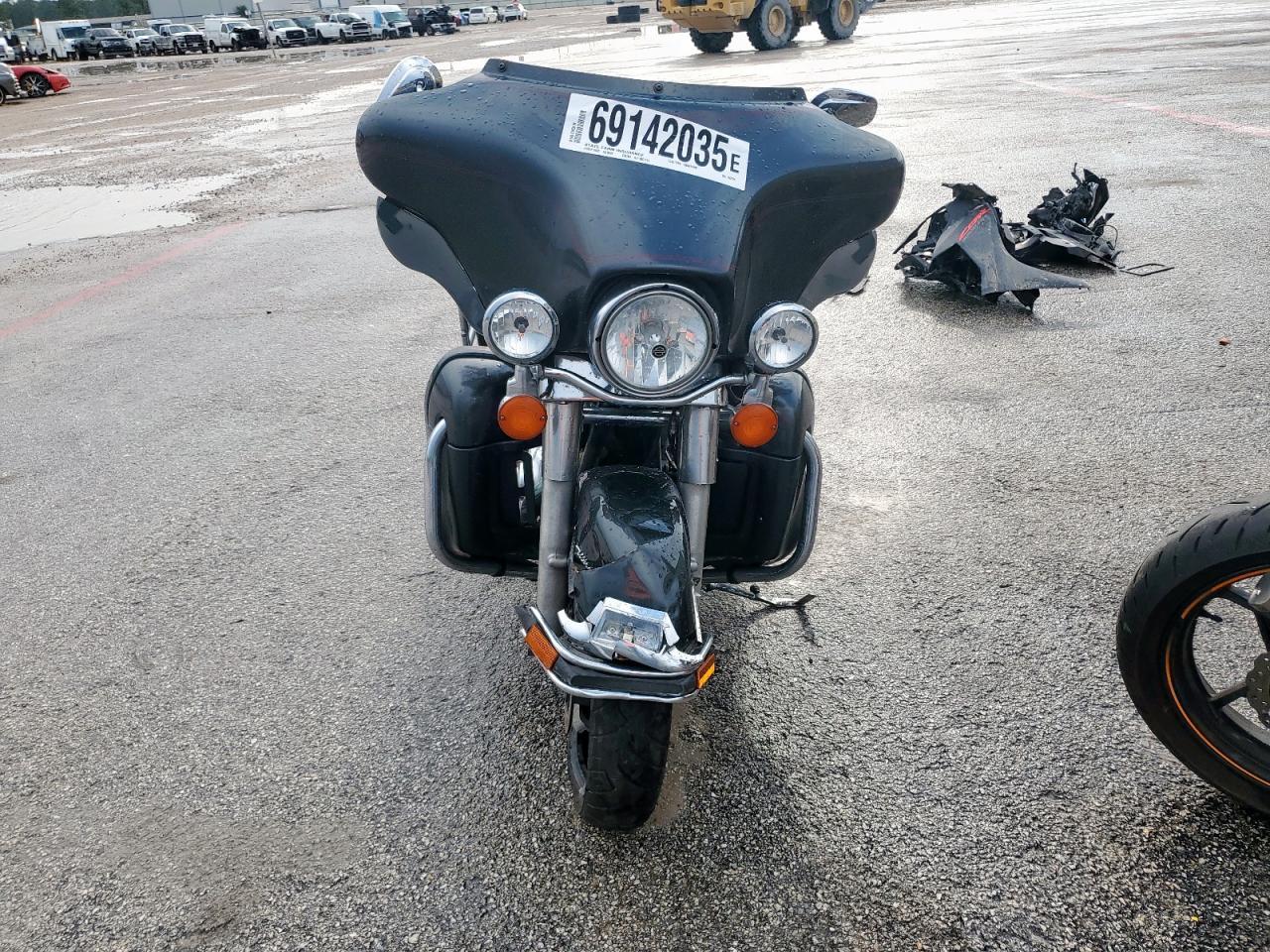 2009 Harley-Davidson Flhtcu - Фото 2