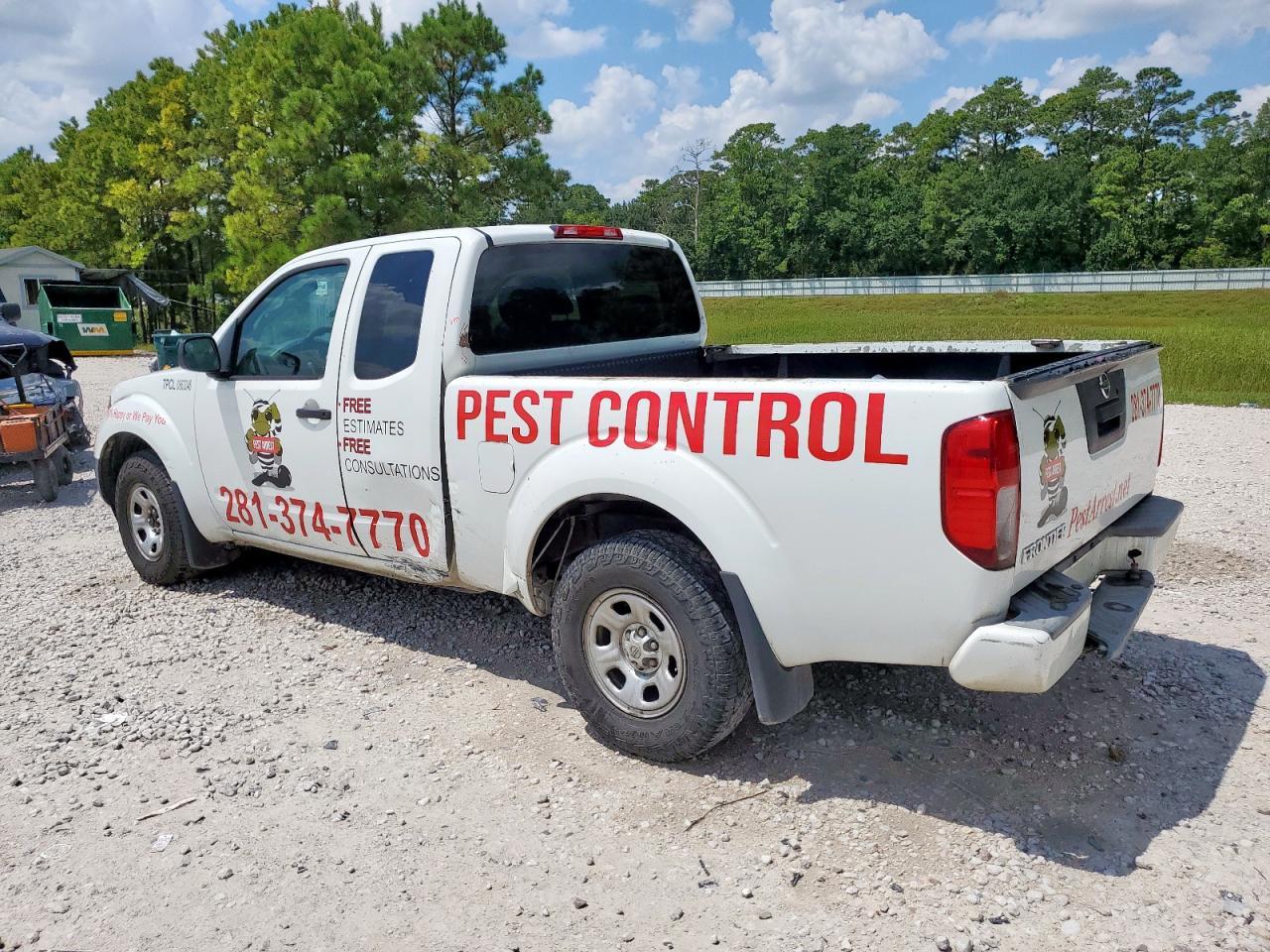 2017 Nissan Frontier S - Image 2