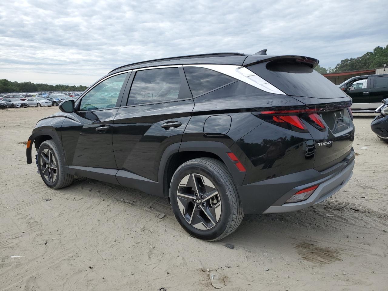 2025 Hyundai Tucson Sel - Image 2