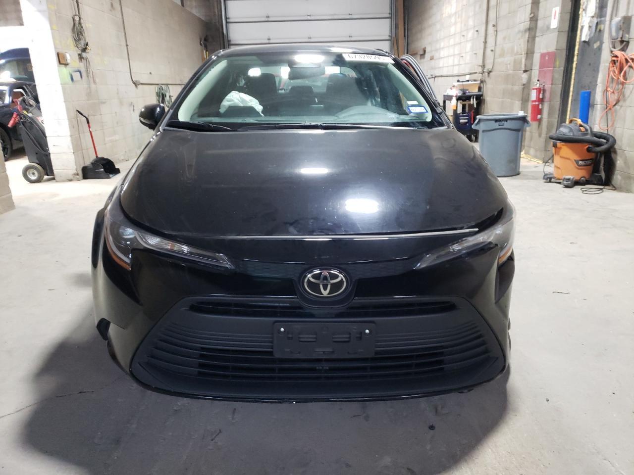 2023 Toyota Corolla Le - Image 5