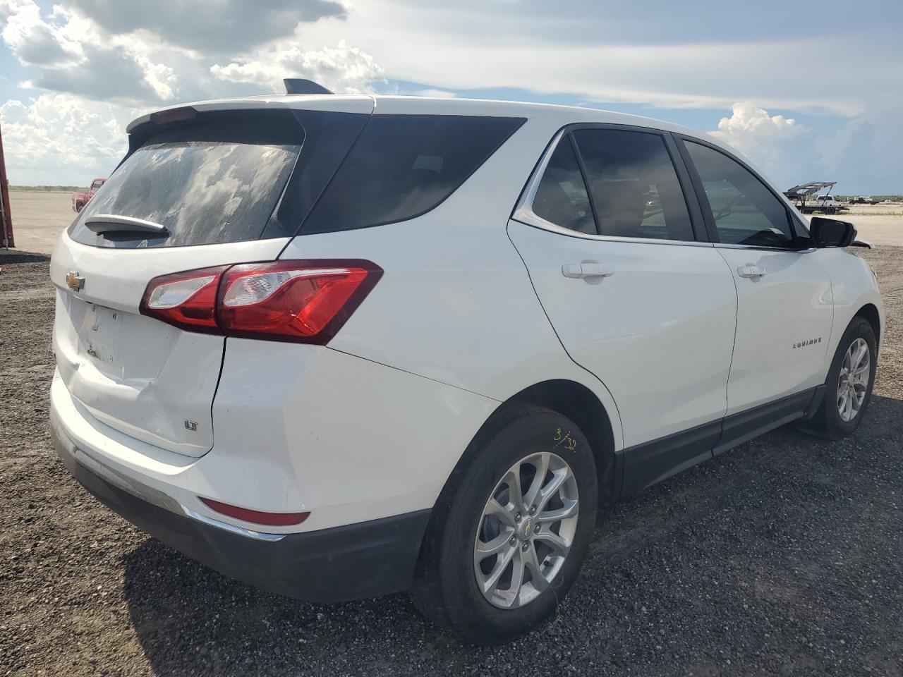 2021 Chevrolet Equinox Lt - Image 3