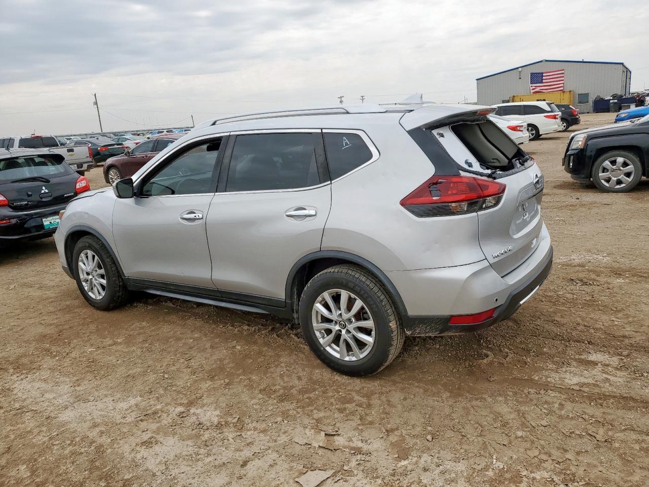 2019 Nissan Rogue S - Image 2