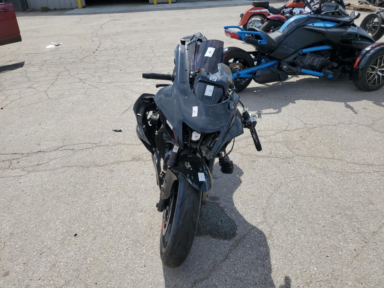 2024 Yamaha Yzfr7 - Фото 2