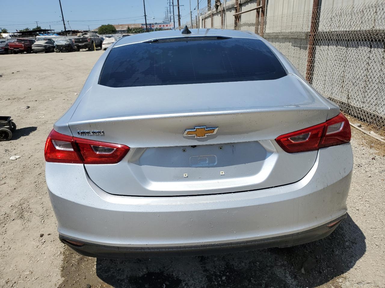 2021 Chevrolet Malibu Ls - Фото 6