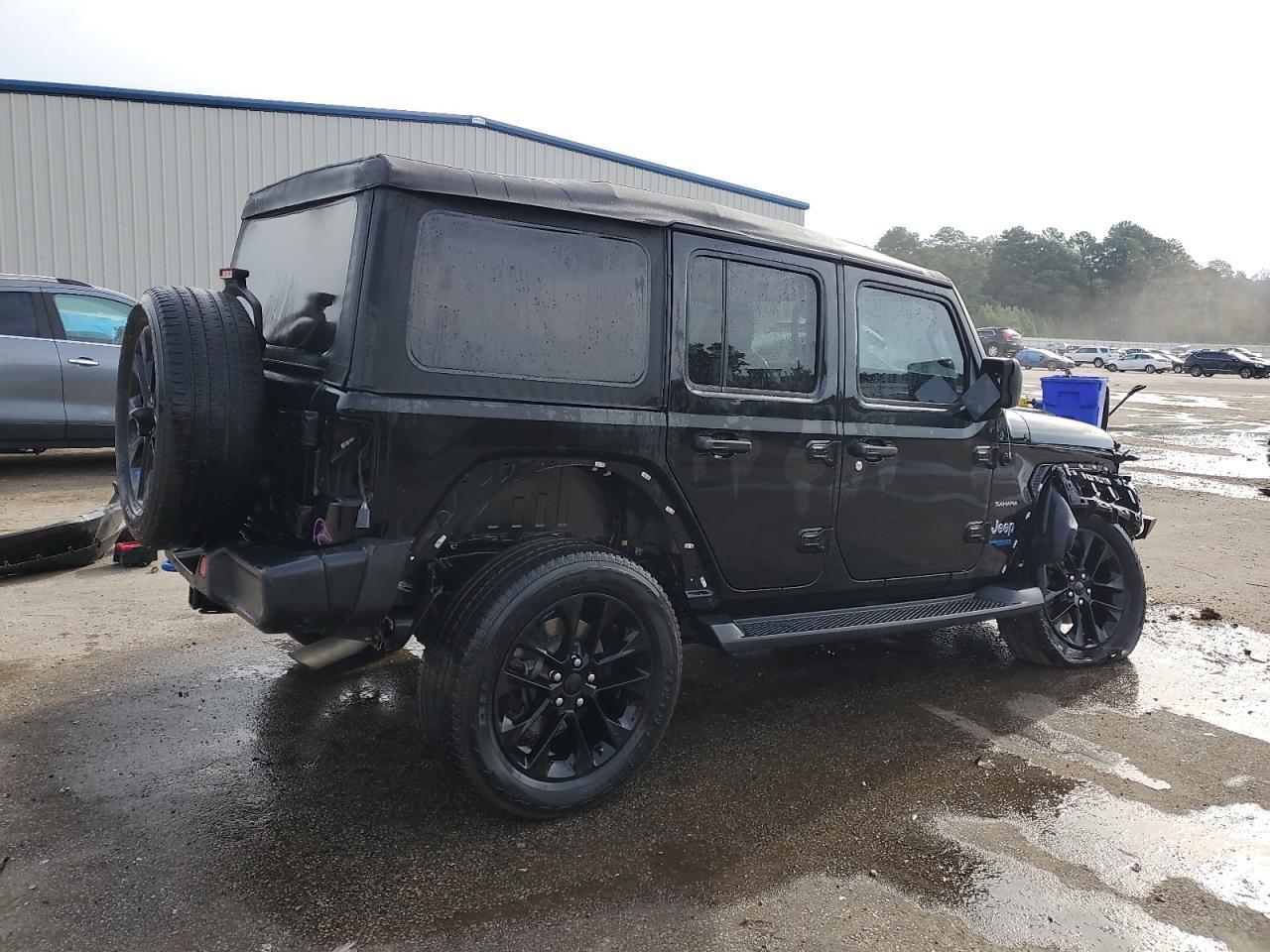 2022 Jeep Wrangler Unlimited Sahara 4Xe - Image 3