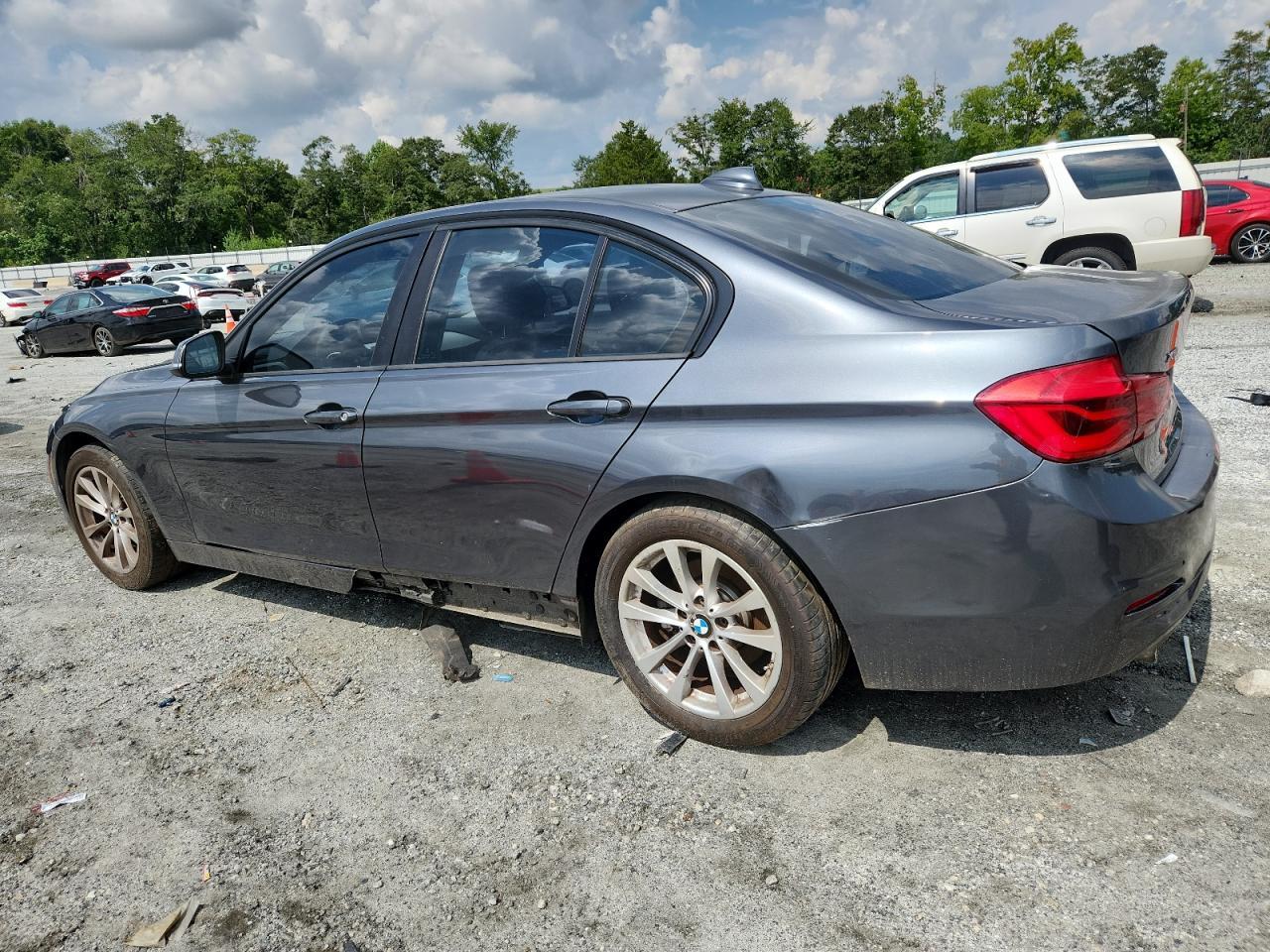 2018 BMW 320 Xi - Image 2
