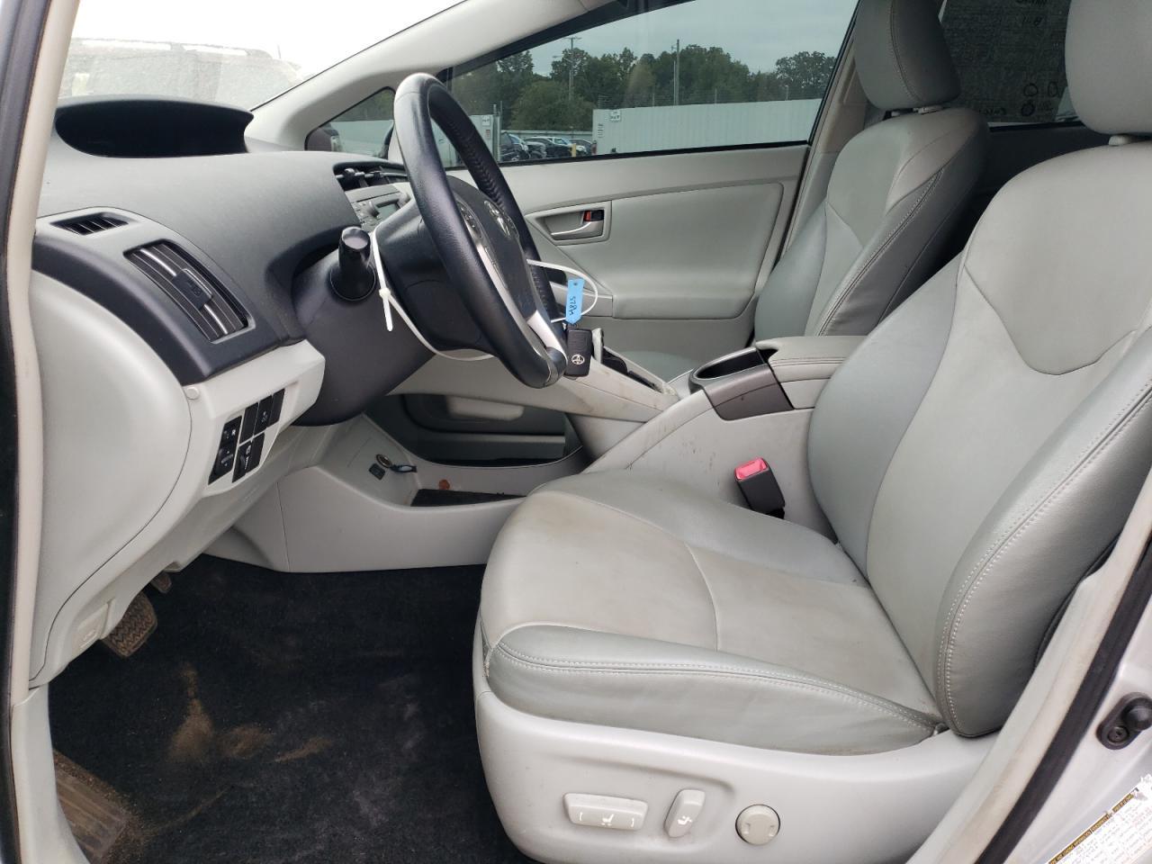 2013 Toyota Prius - Фото 7