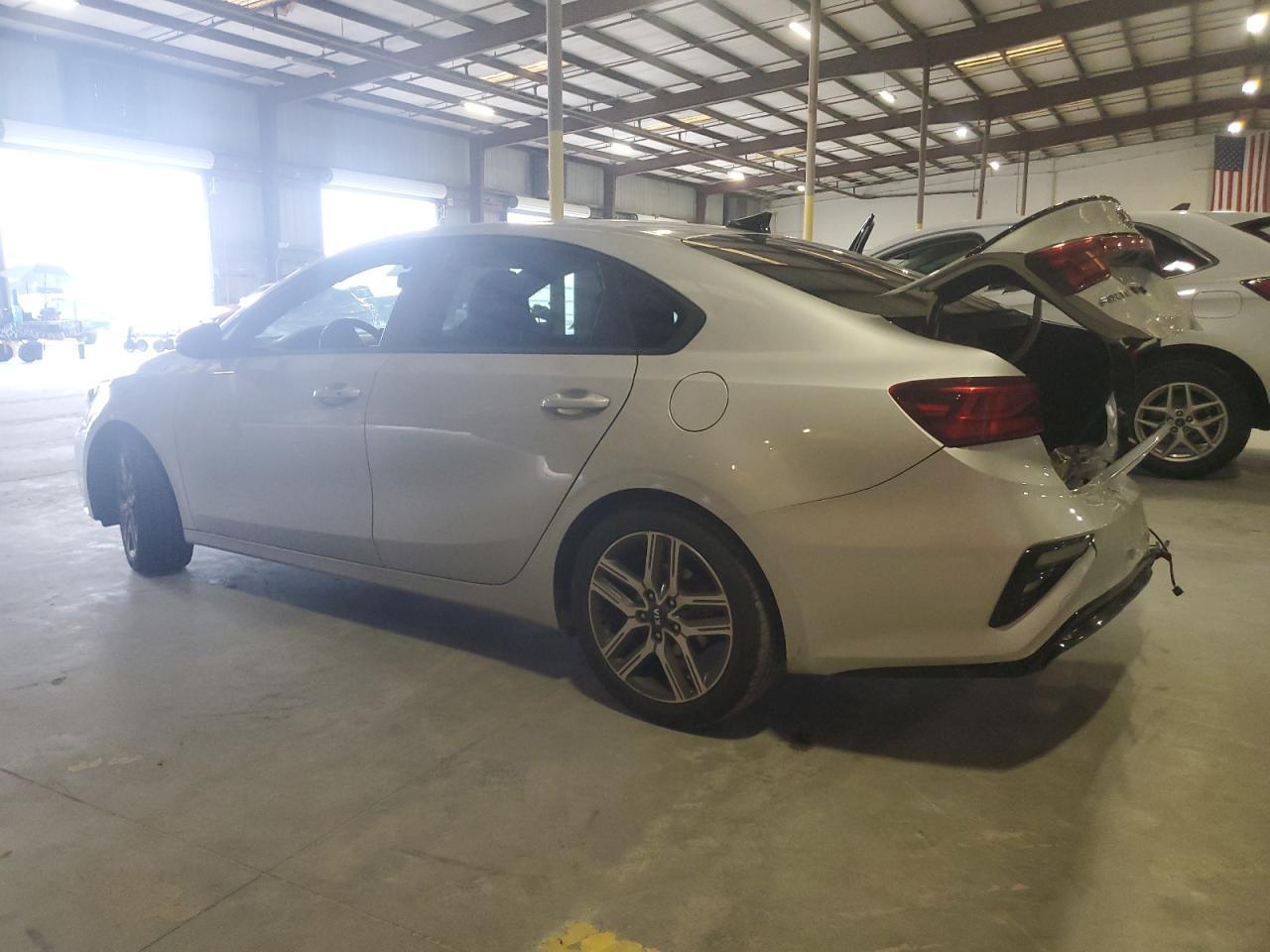2020 Kia Forte Ex - Image 2