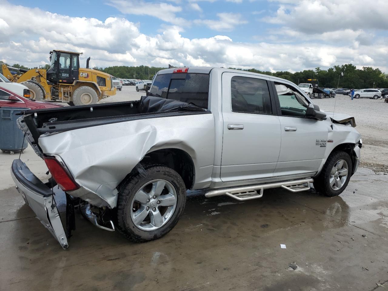 2019 Ram 1500 Classic Slt - Image 3