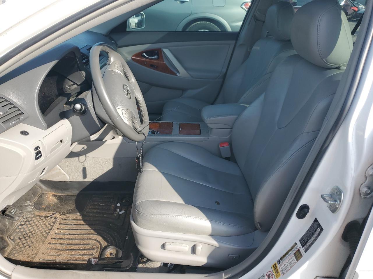 2011 Toyota Camry Se - Image 7