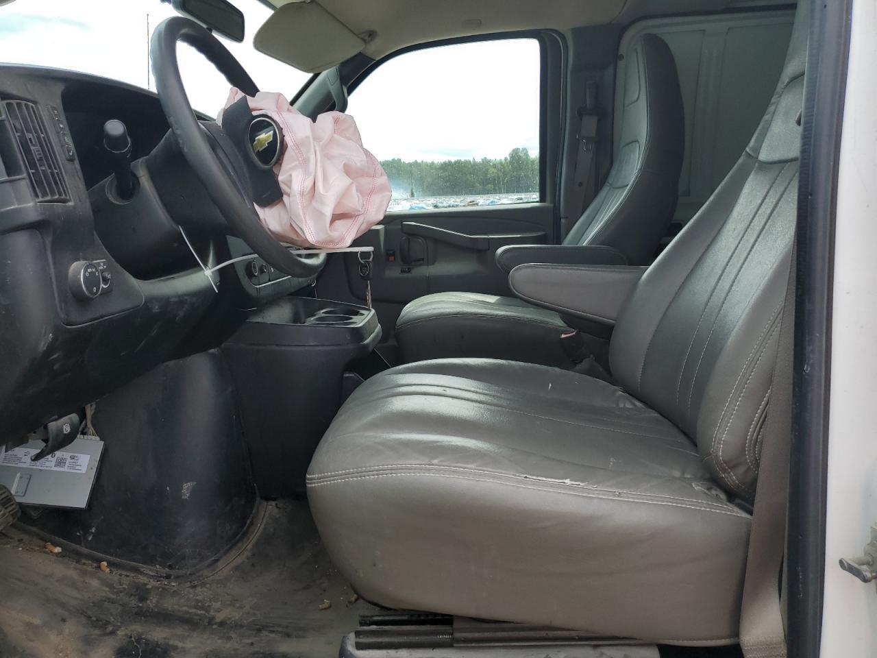 2018 Chevrolet Express G2500 - Фото 7