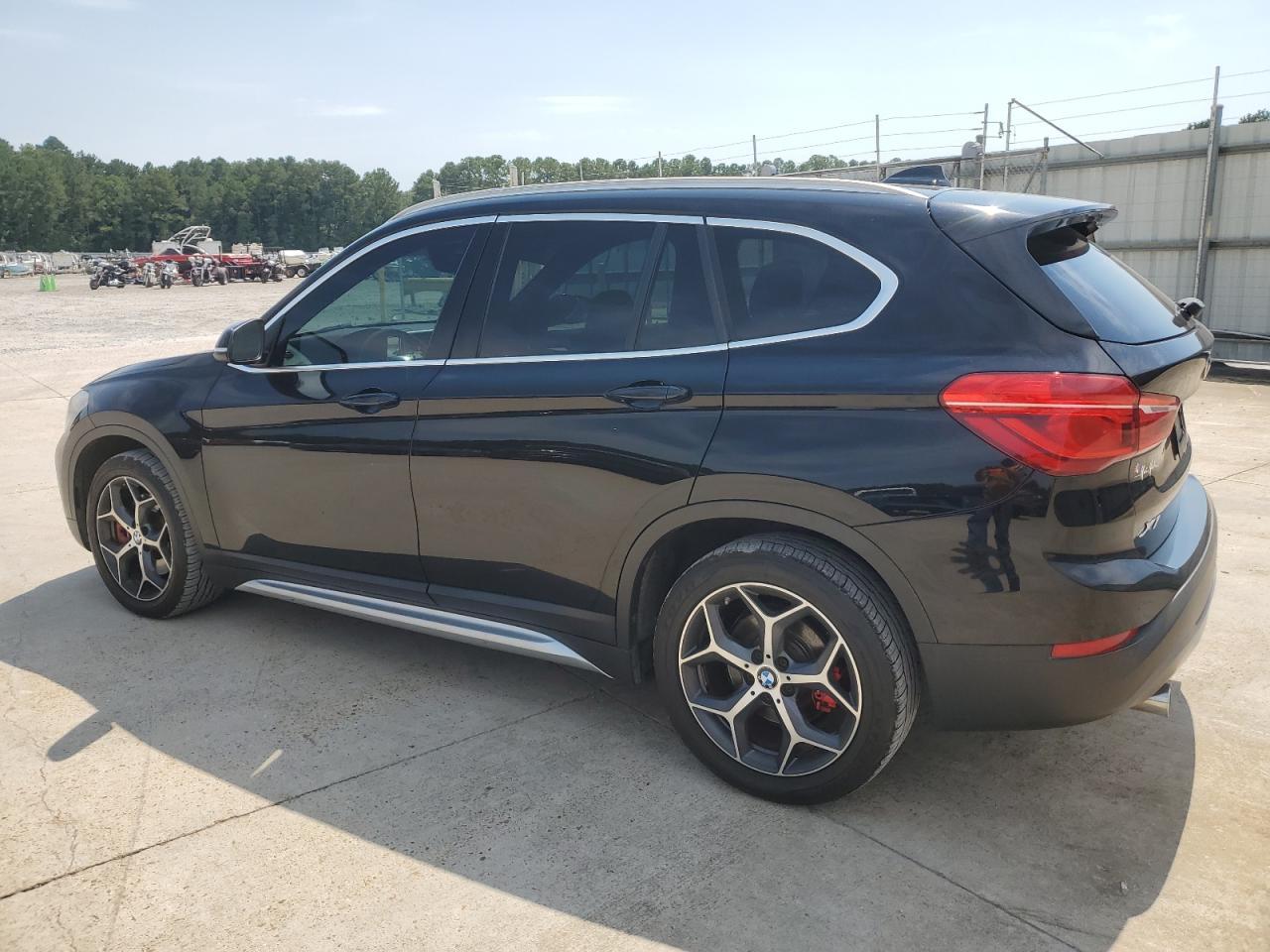 2018 BMW X1 Sdrive28I - Фото 2