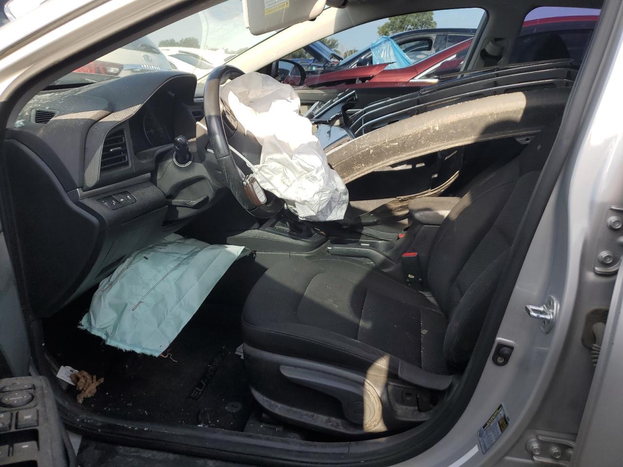 2019 Hyundai Elantra Sel - Фото 7