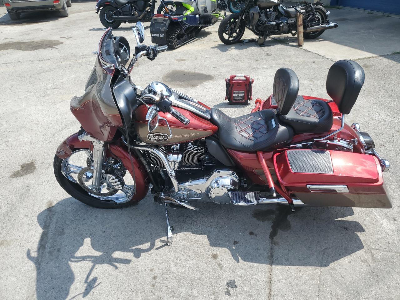 2009 Harley-Davidson Flhtcu - Фото 3