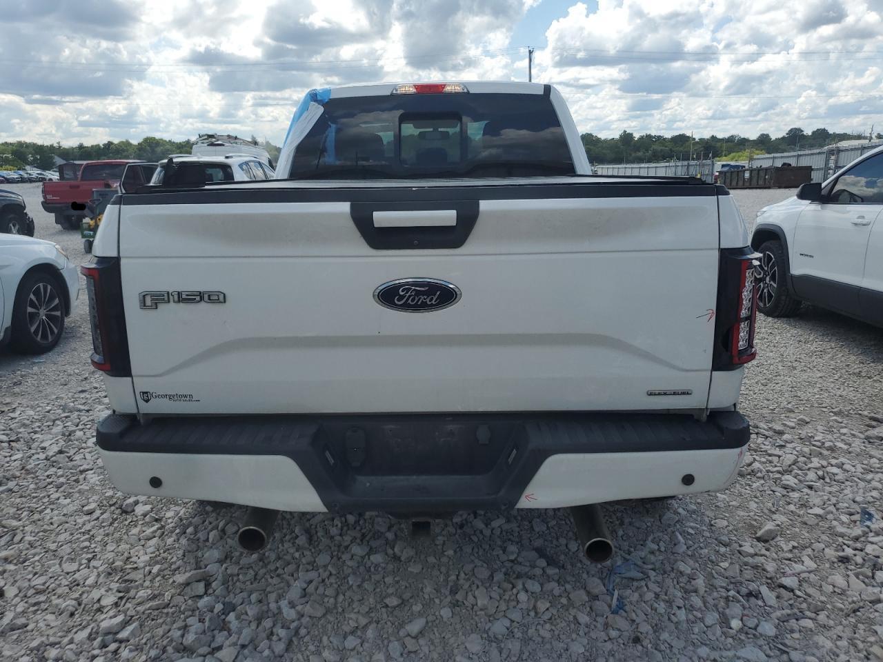 2016 Ford F150 Super Cab - Image 6