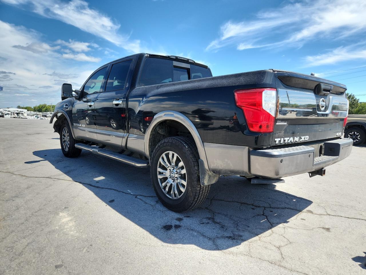 2018 Nissan Titan Xd Sl Sl - Фото 2