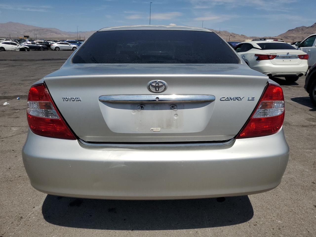 2004 Toyota Camry Le - Фото 6